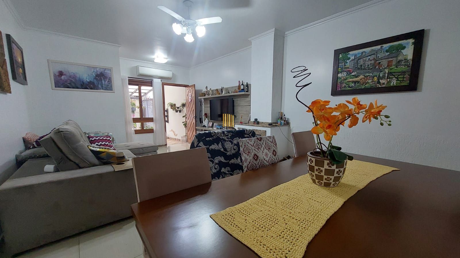 CASA NO LAGOS DE NOVA IPANEMA - 2 QUARTOS E ATELIER NO PISO SUPERIOR