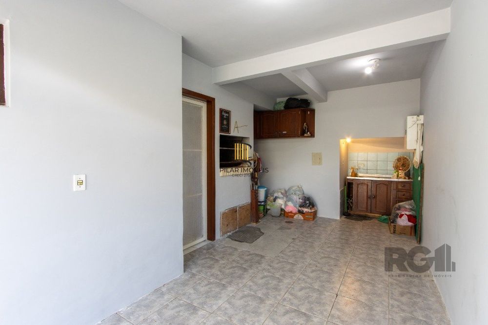Casa 3 dormitórios no bairro Serraria