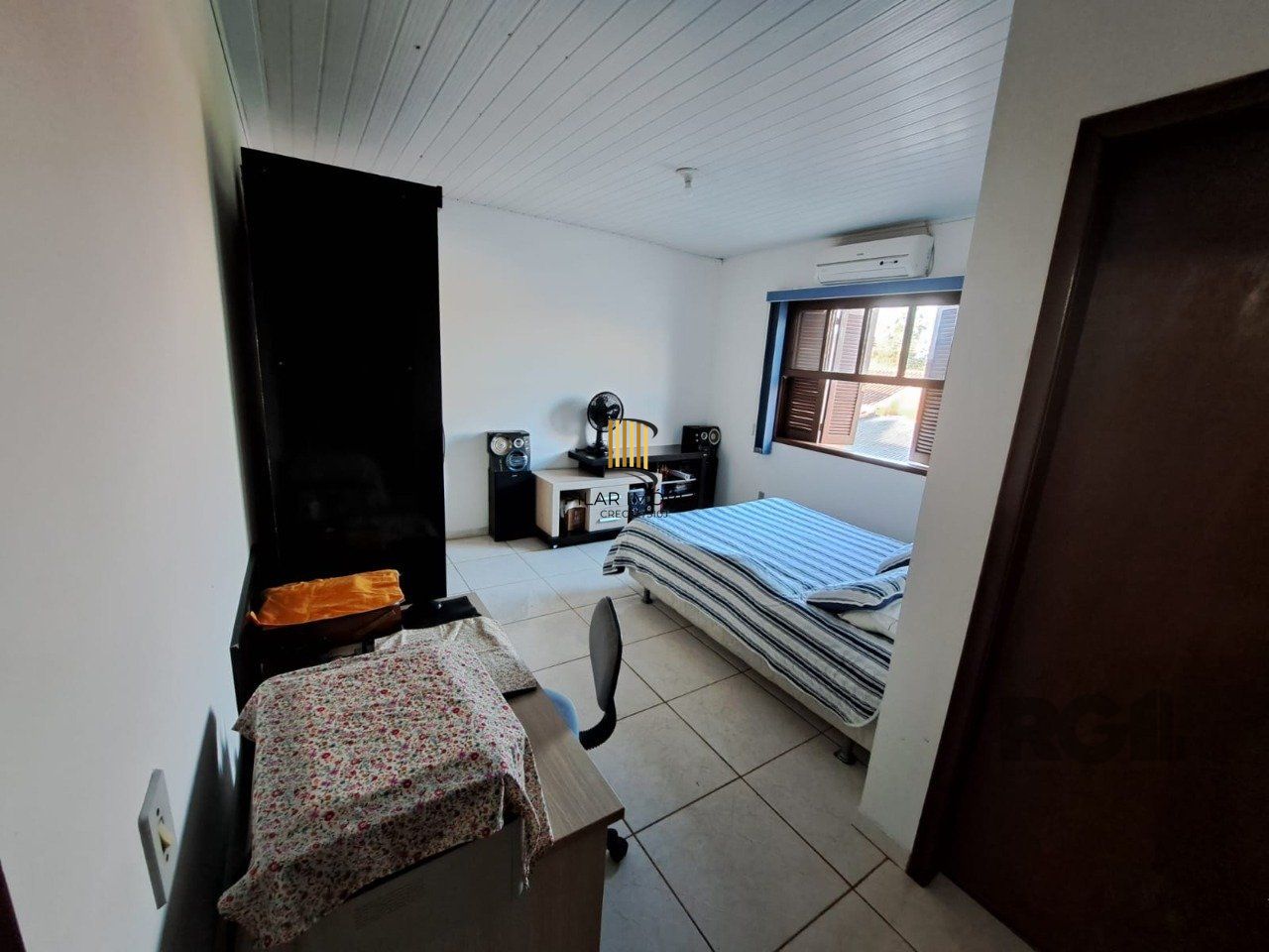 Casa para Venda - 100m², 2 dormitórios, sendo 02 suítes, 02 vaga - Hípica