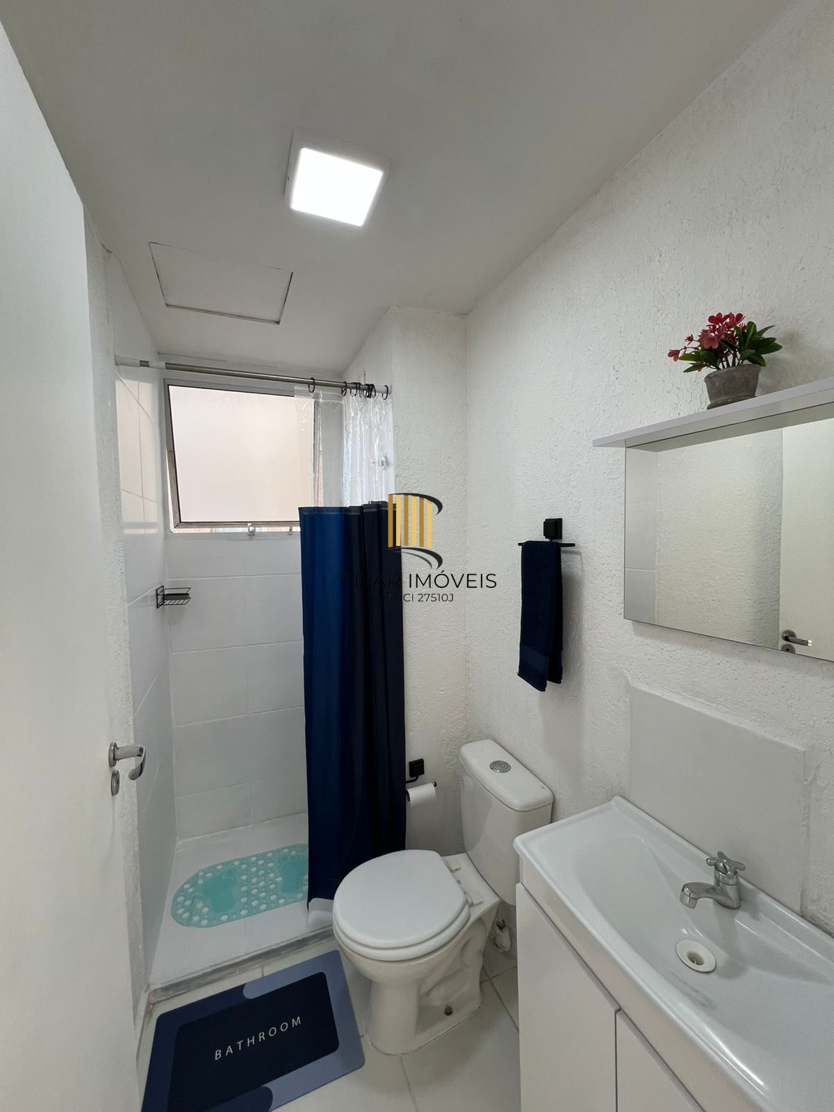 Apartamento Térreo com 02 quartos e 01 vaga no Bairro Restinga em Porto Alegre