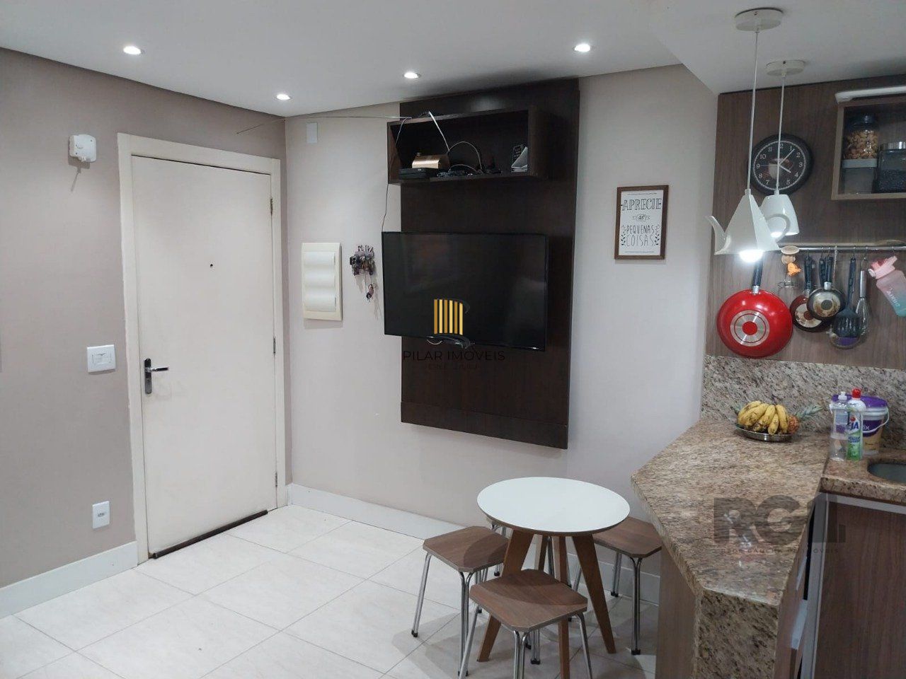 Apartamento 2 dormitórios no bairro Restinga