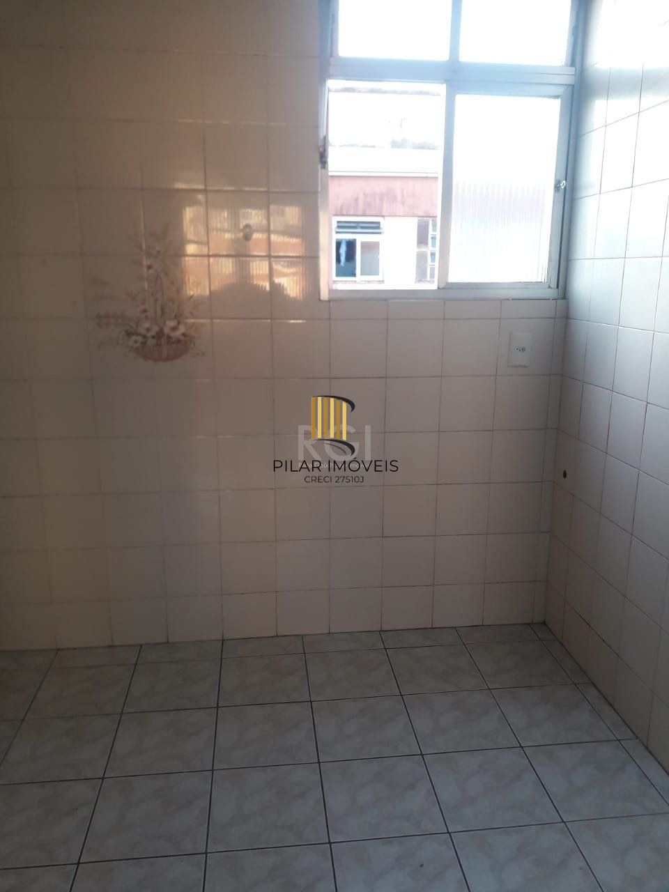 Apartamento com 02 quartos no bairro camaquã