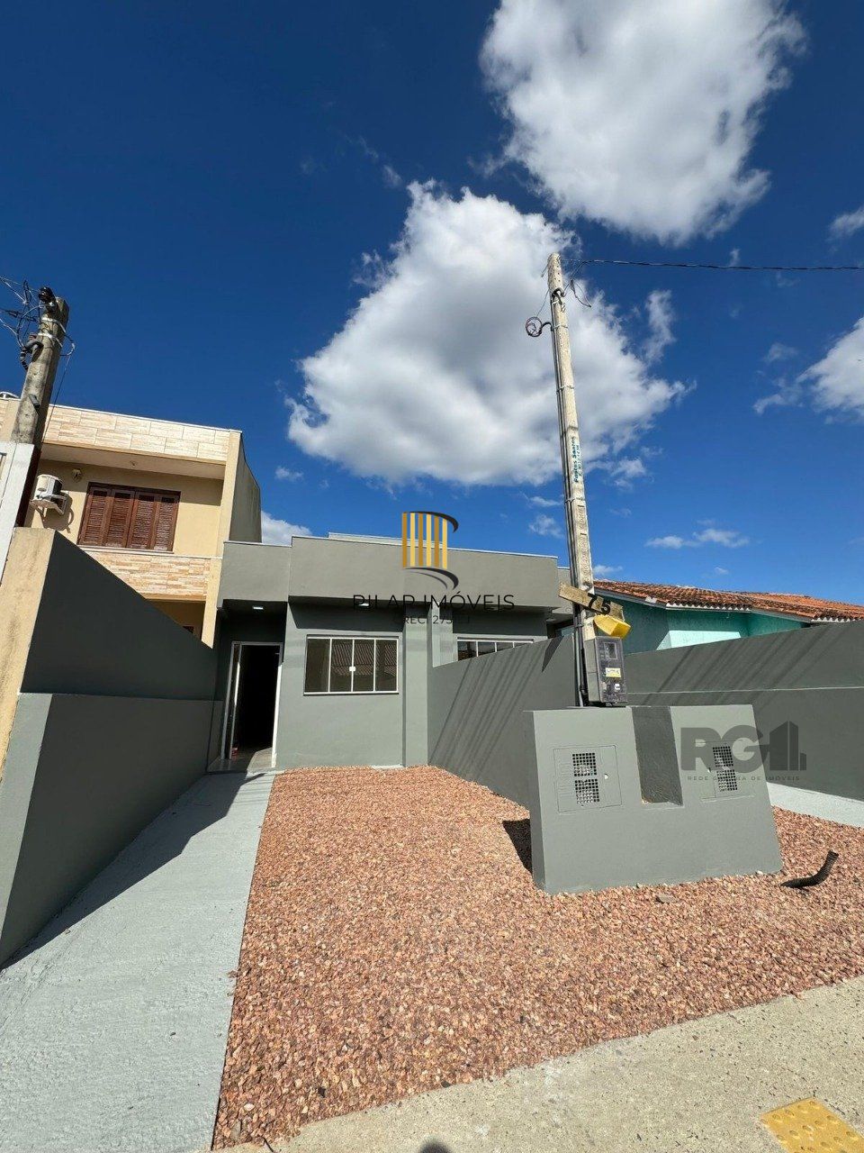 Casa geminada, 2 quartos a venda no Bairro Olaria Canoas.