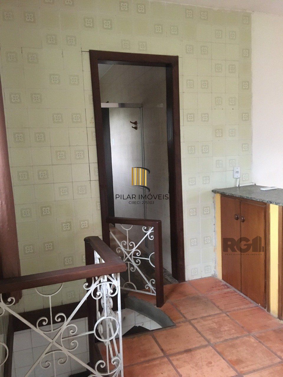 Casa 5 dormitórios no bairro Belém Novo