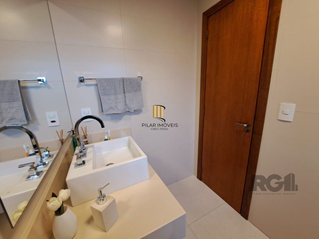 Casa de Condomínio 3 dormitórios no bairro Nonoai