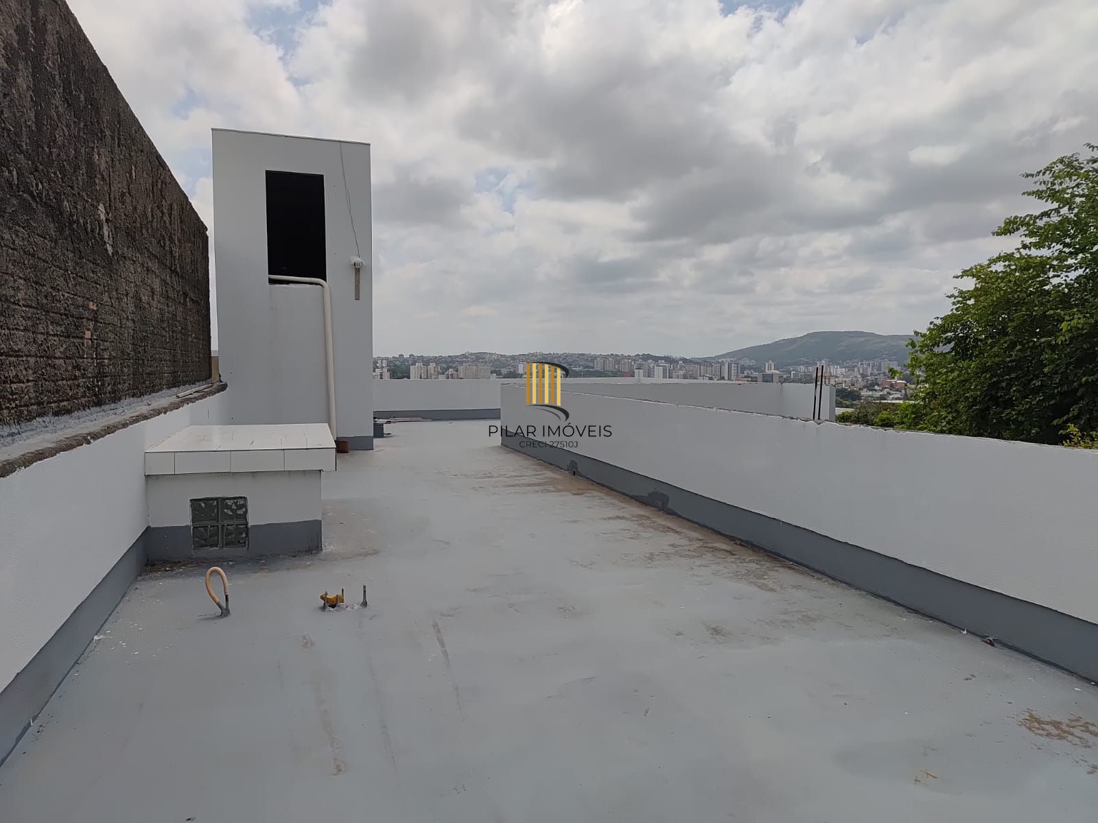 Casa 3 dormitórios no bairro Partenon