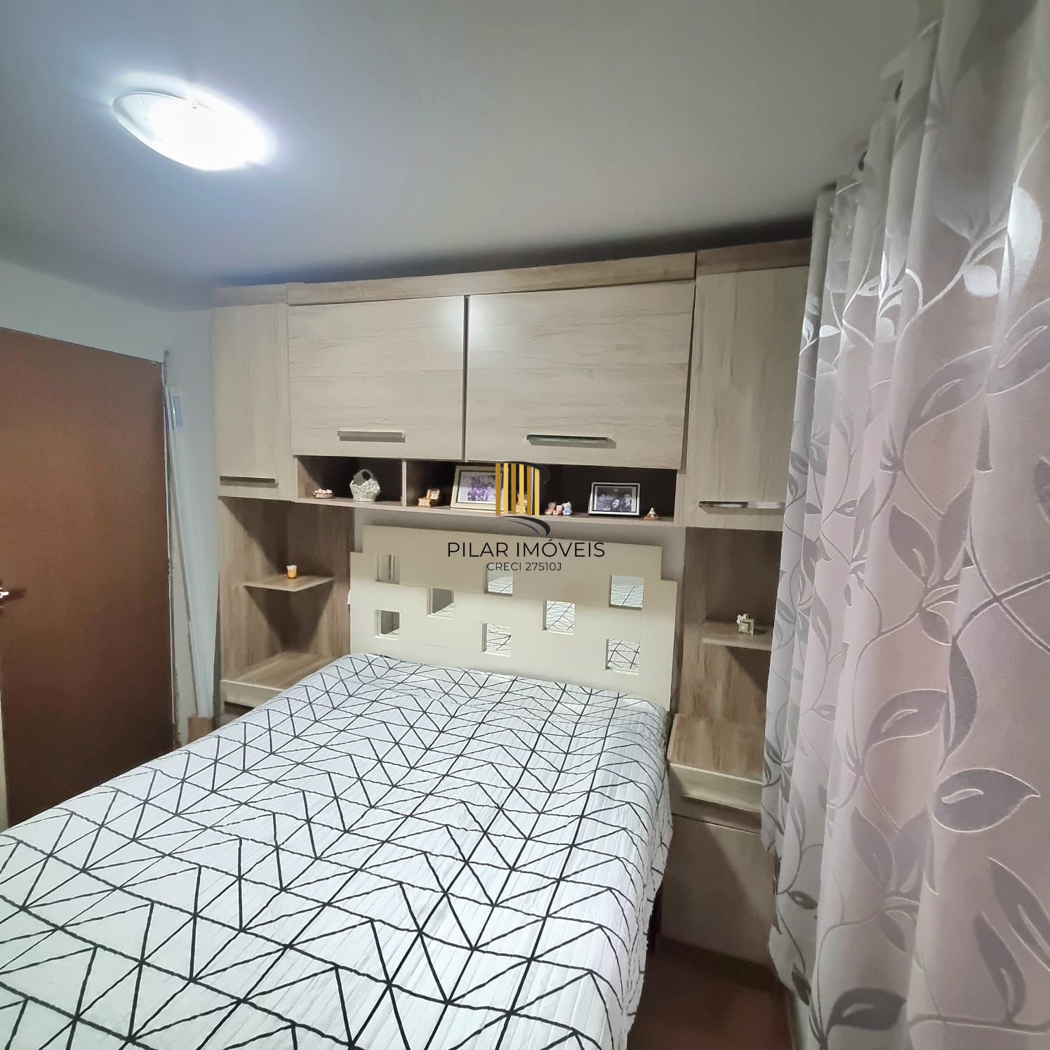Apartamento Térreo com 02 quartos e 01 vaga no Bairro Campo Novo