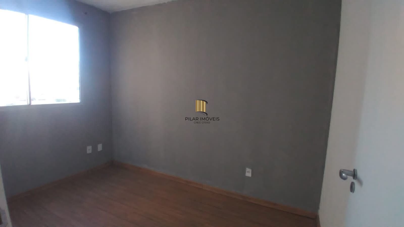 Apartamento com 02 quartos e 01 vaga no Bairro Sarandi