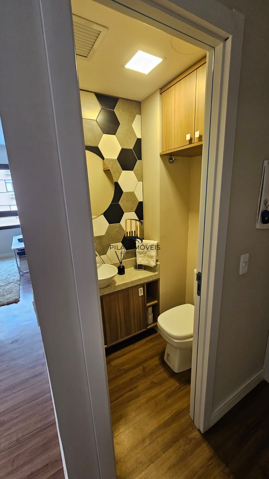 Apartamento de 2 dormitórios 2 suítes , vaga dupla coberta escriturada !