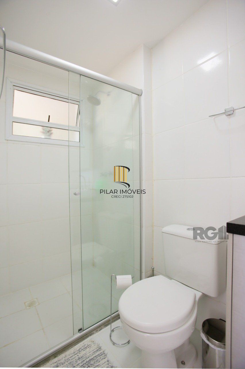 Apartamento com  03 quartos, sendo 1 suíte e 01 vaga
