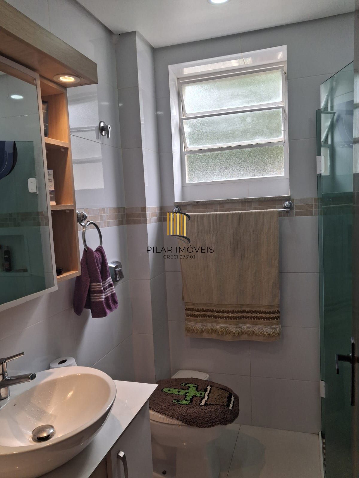 Apartamento de 02 quartos no Bairro: Teresópolis ao Lado do Shopping Bourbon