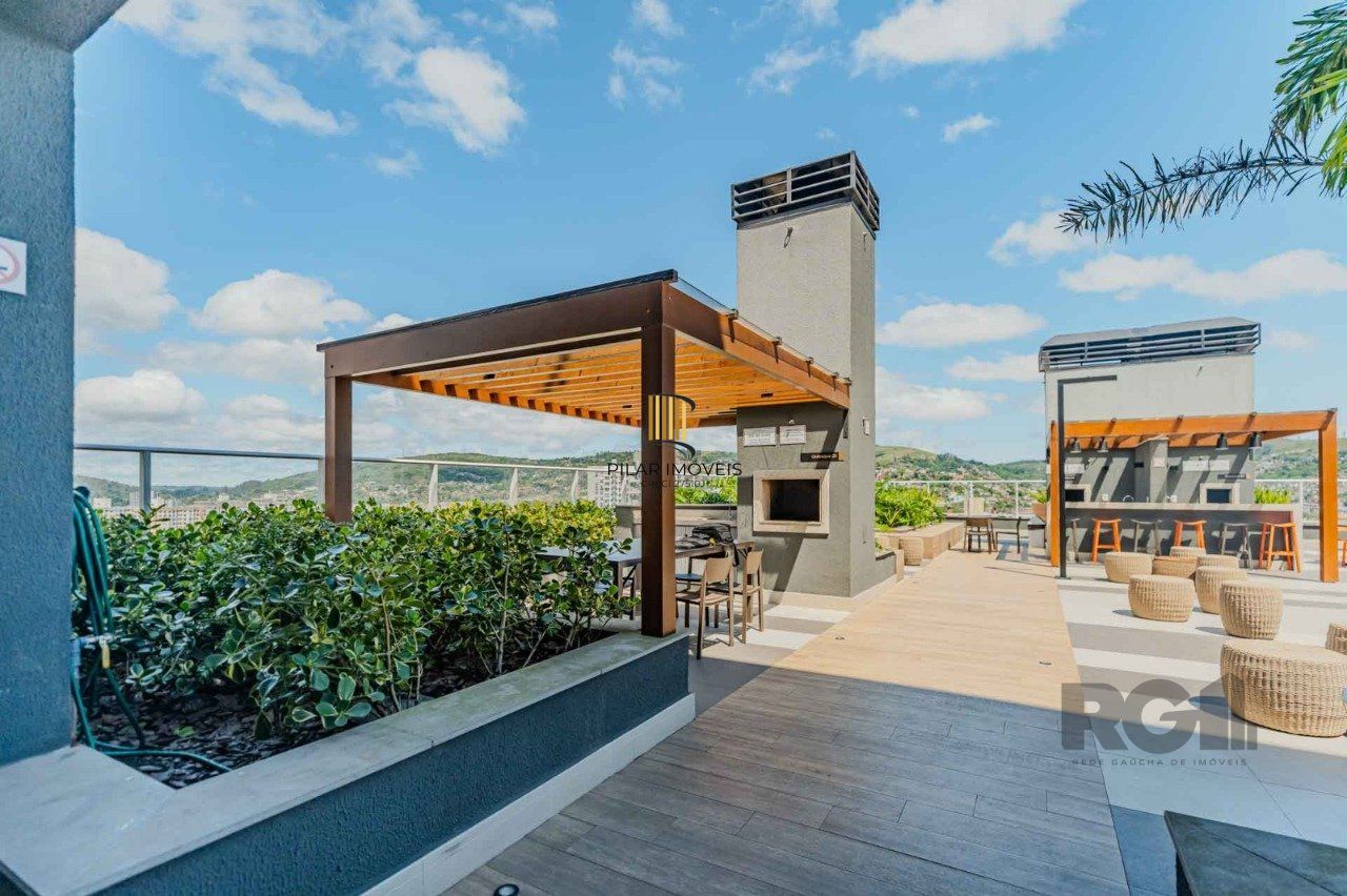 Apartamento com 01 quarto e 01 vaga no Bairro Partenon