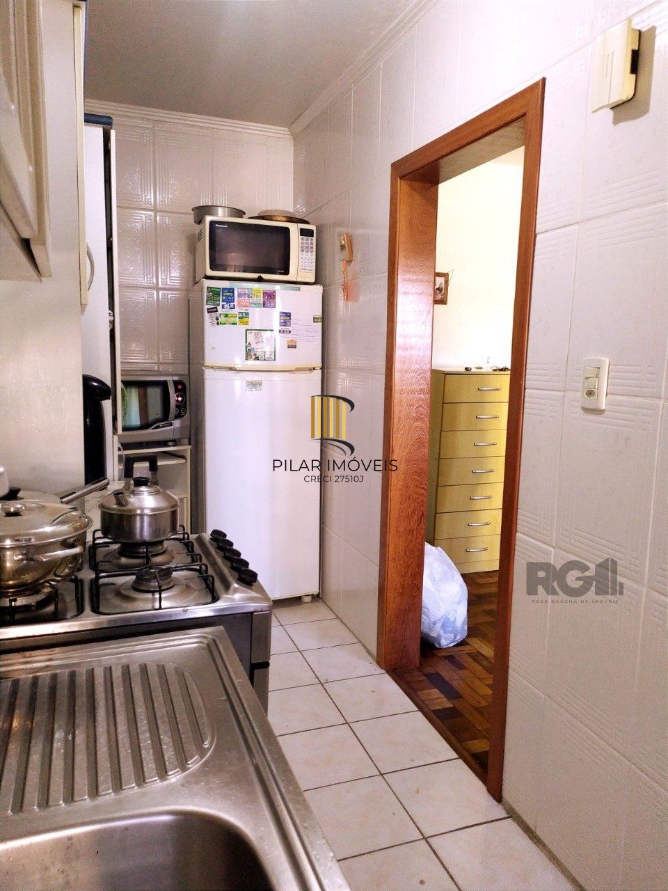 Apartamento de 2 dormitórios com vaga no bairro Petrópolis