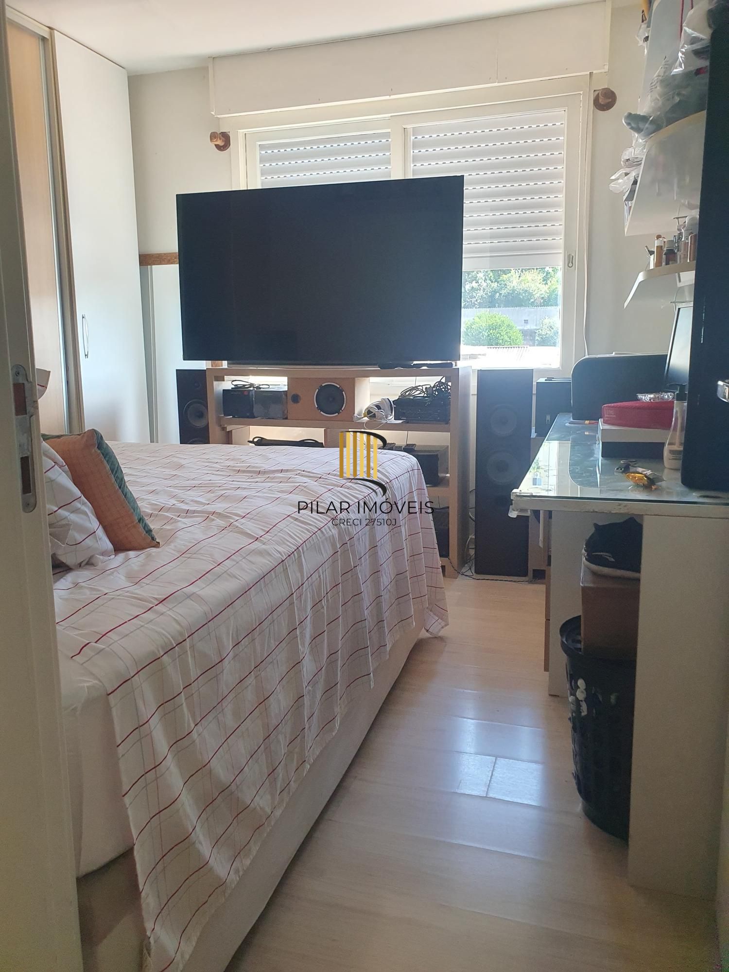 Apartamento com 01 quarto e 01 vaga no Bairro Santo Antônio