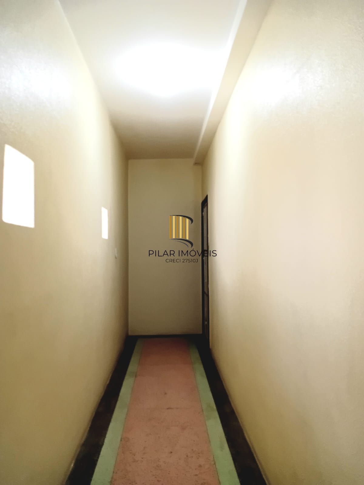 Apartamento 3 dormitórios, frente, sacada no bairro Santana - Porto Alegre - RS