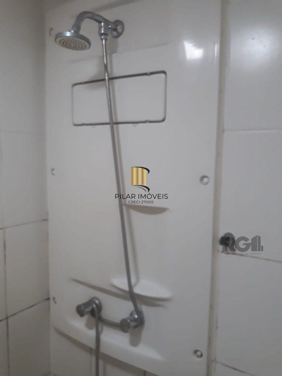 APARTAMENTO DE 2 DORMITÓRIOS E VAGA ESCRITURADA EM CONDOMÍNIO COM INFRA COMPLETA.
