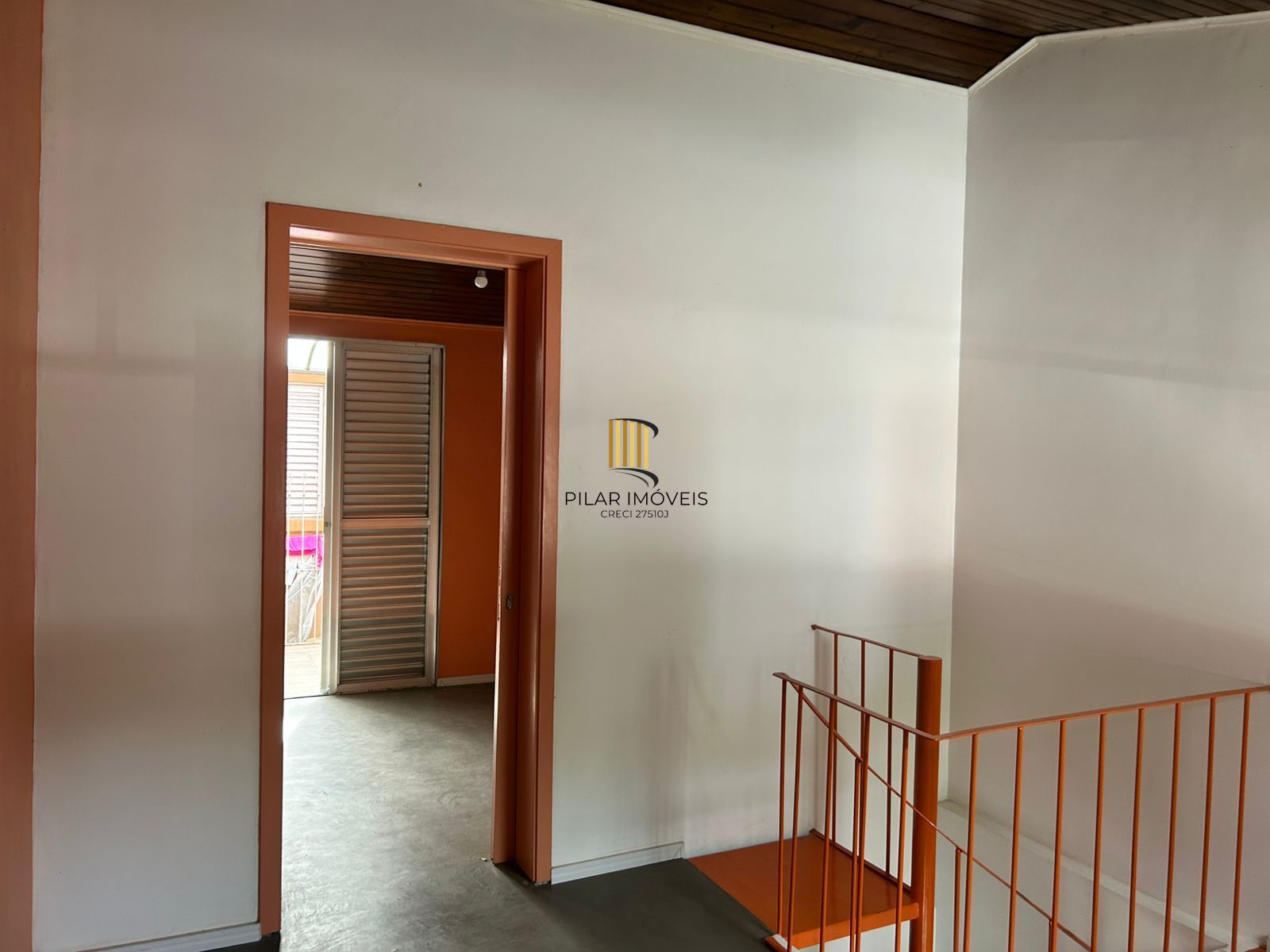 Casa 2 dormitórios no bairro Guarujá