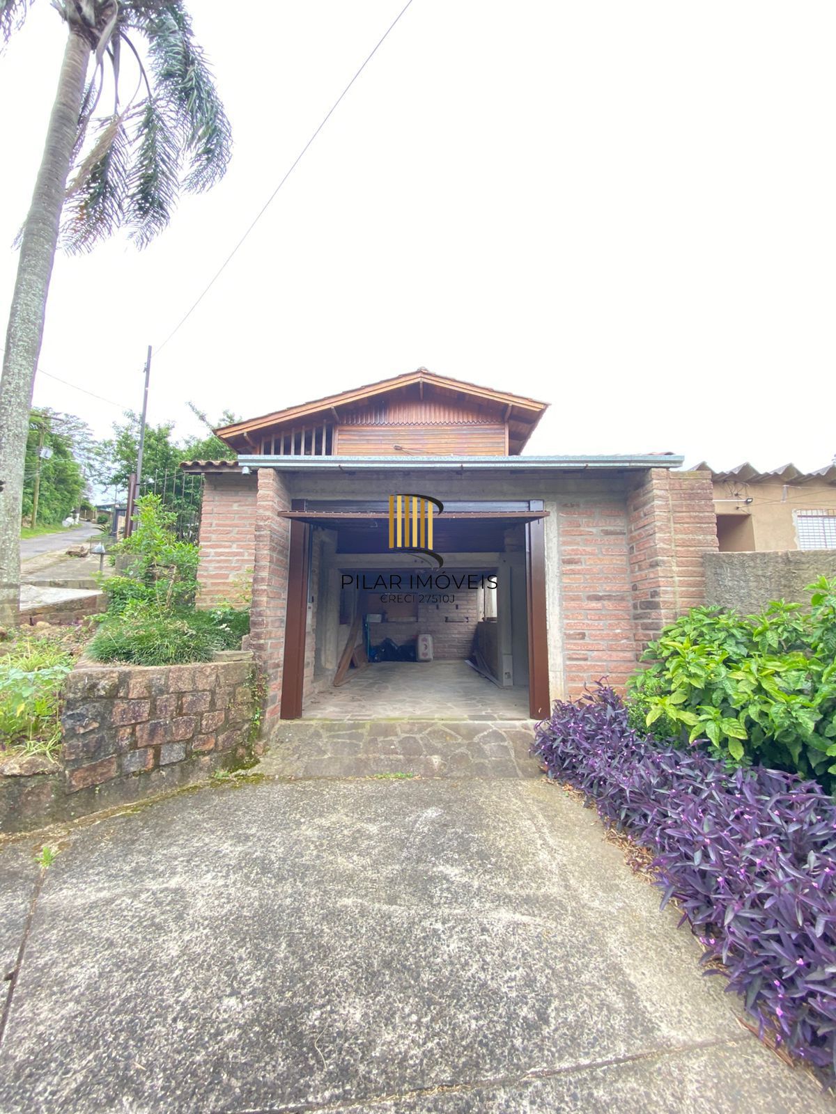 Casa Residencial à Venda em Porto Alegre