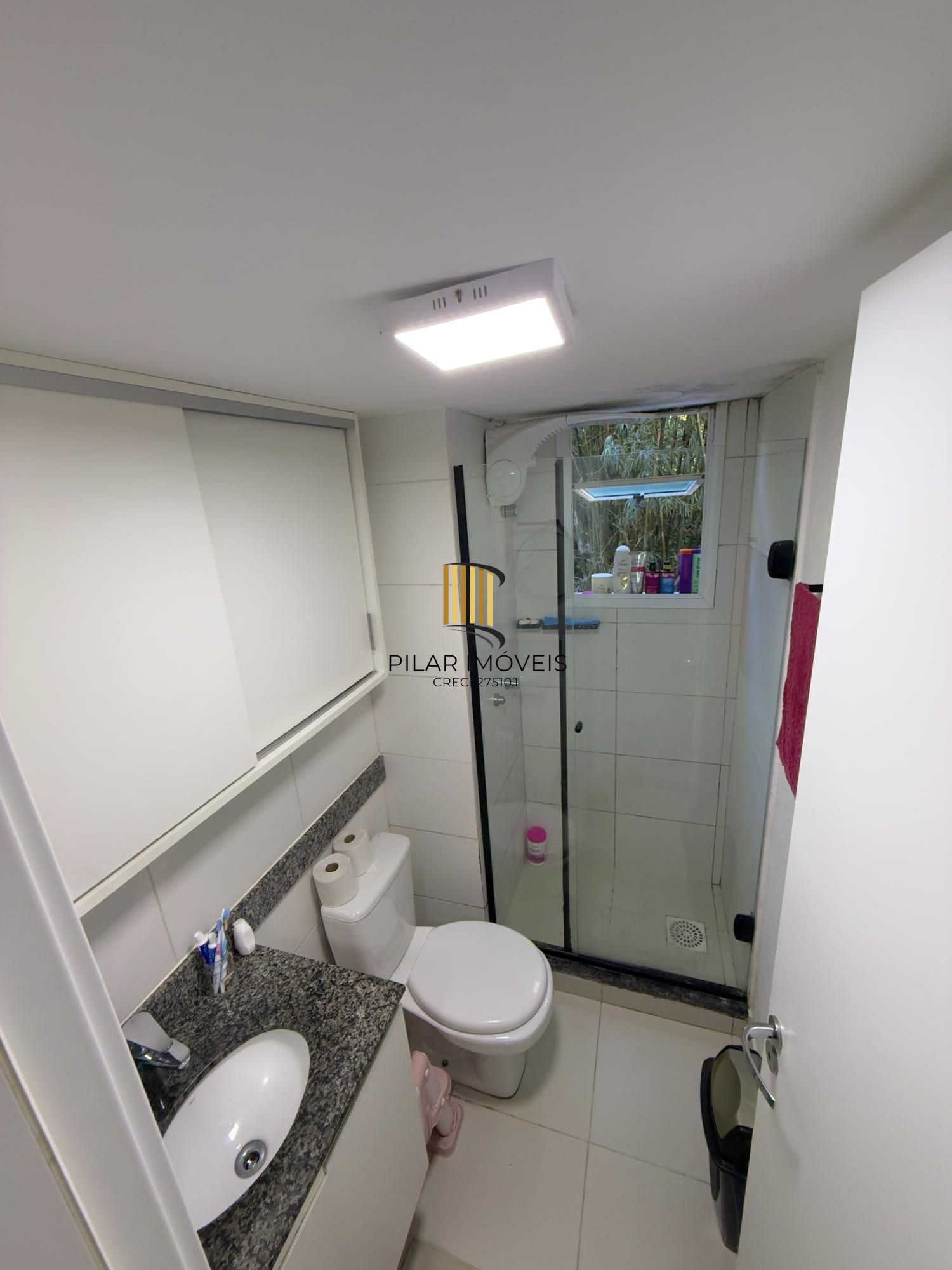 APARTAMENTO COM 2 QUARTOS VAGA ESCRITURADA E ELEVADOR, BAIRRO VILA NOVA, Poa-RS