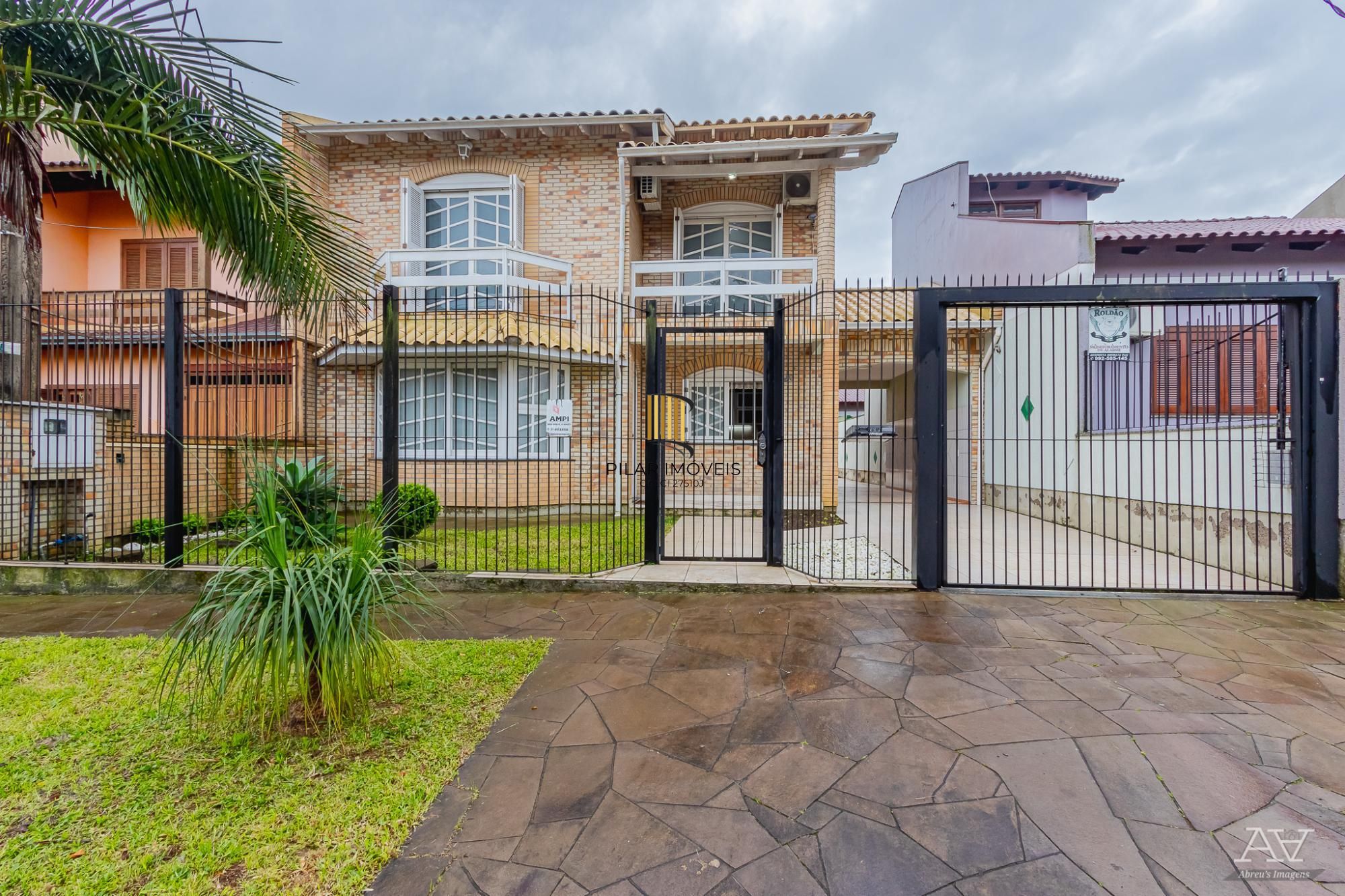 Linda Casa com 3 suítes no Santa Fé - Pilar Imóveis