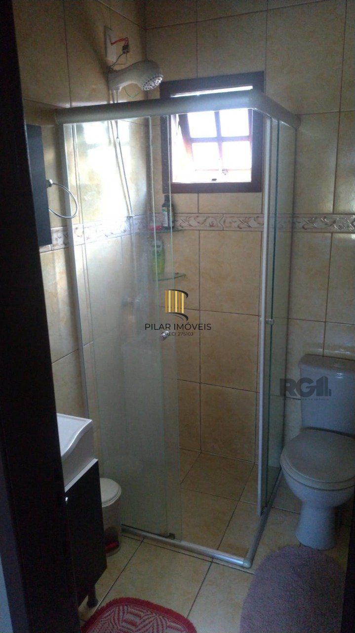Casa de 2 dormitórios no bairro Belém Velho