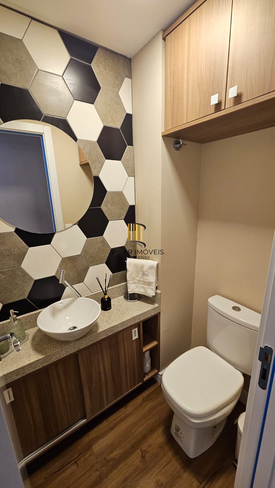 Apartamento de 2 dormitórios 2 suítes , vaga dupla coberta escriturada !