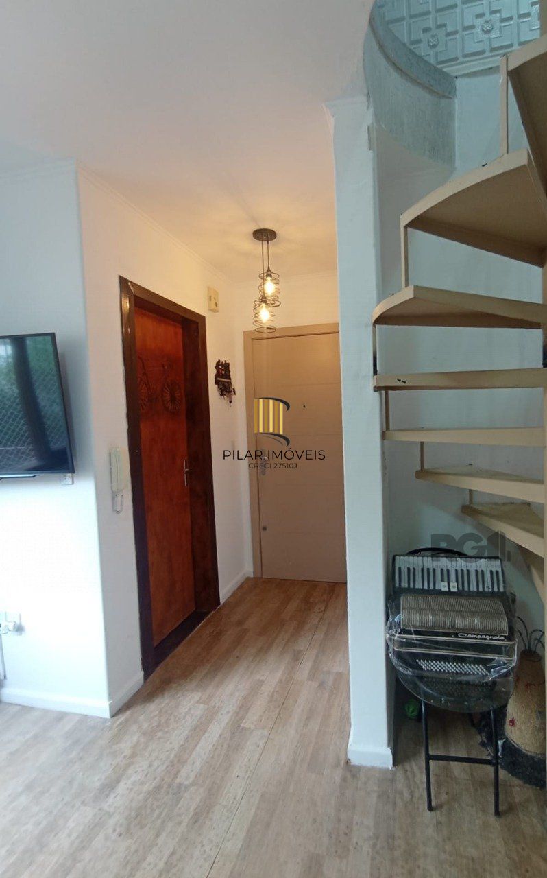 Apartamento duplex para Venda - 93.32m², 2 dormitórios, sendo 1 suite, 1 vaga - Santo Antonio, Porto Alegre