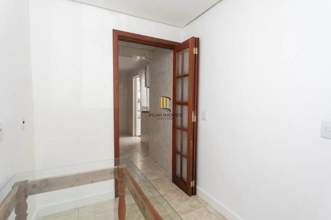 Casa em Condomínio com 03 quarto e 01 Vaga no Bairro Humaitá