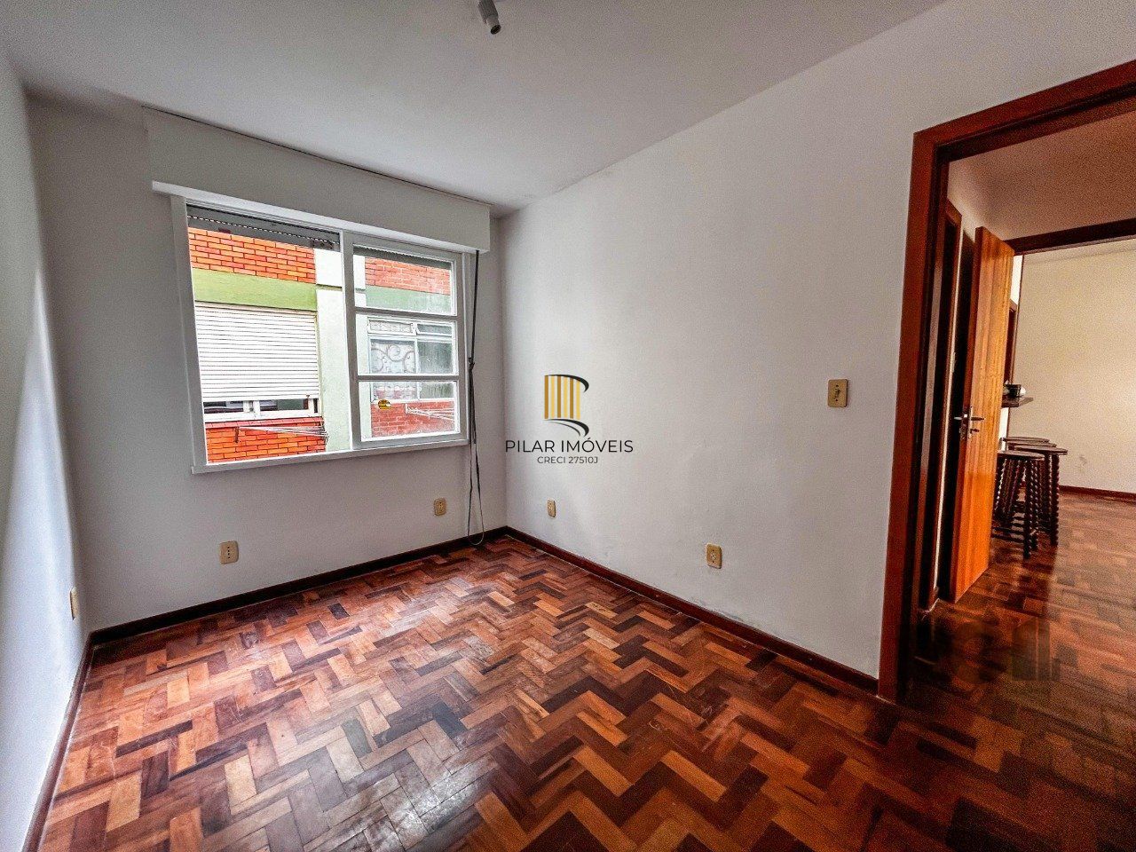 APARTAMENTO 2 DORMITÓRIOS, VAGA ROTATIVA, NO BAIRRO CRISTAL, PORTO ALEGRE/RS