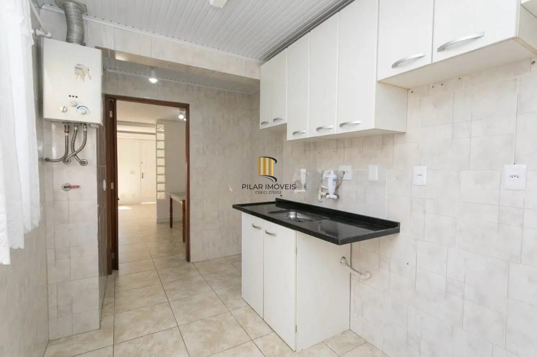 Casa em Condomínio com 03 quarto e 01 Vaga no Bairro Humaitá