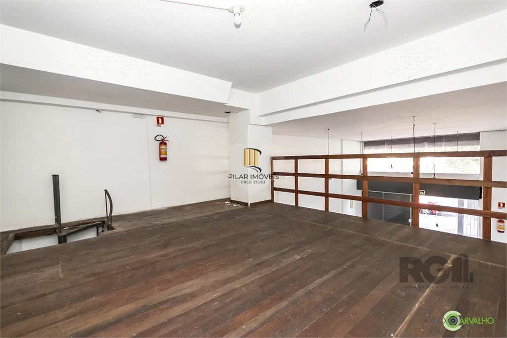 loja com 68 m² no bairro Santana