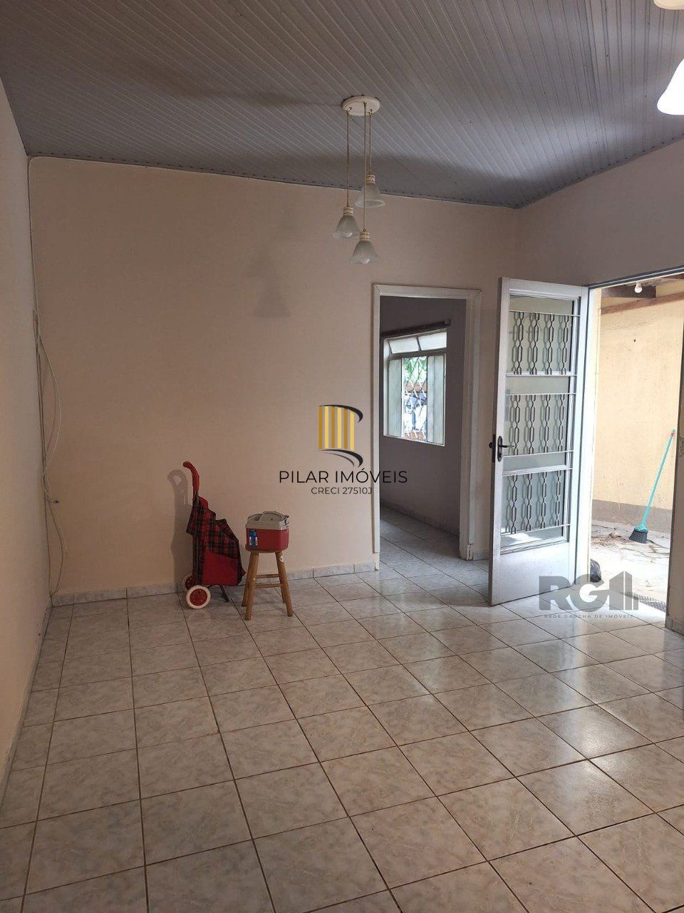 Casa 5 dormitórios no bairro Petrópolis