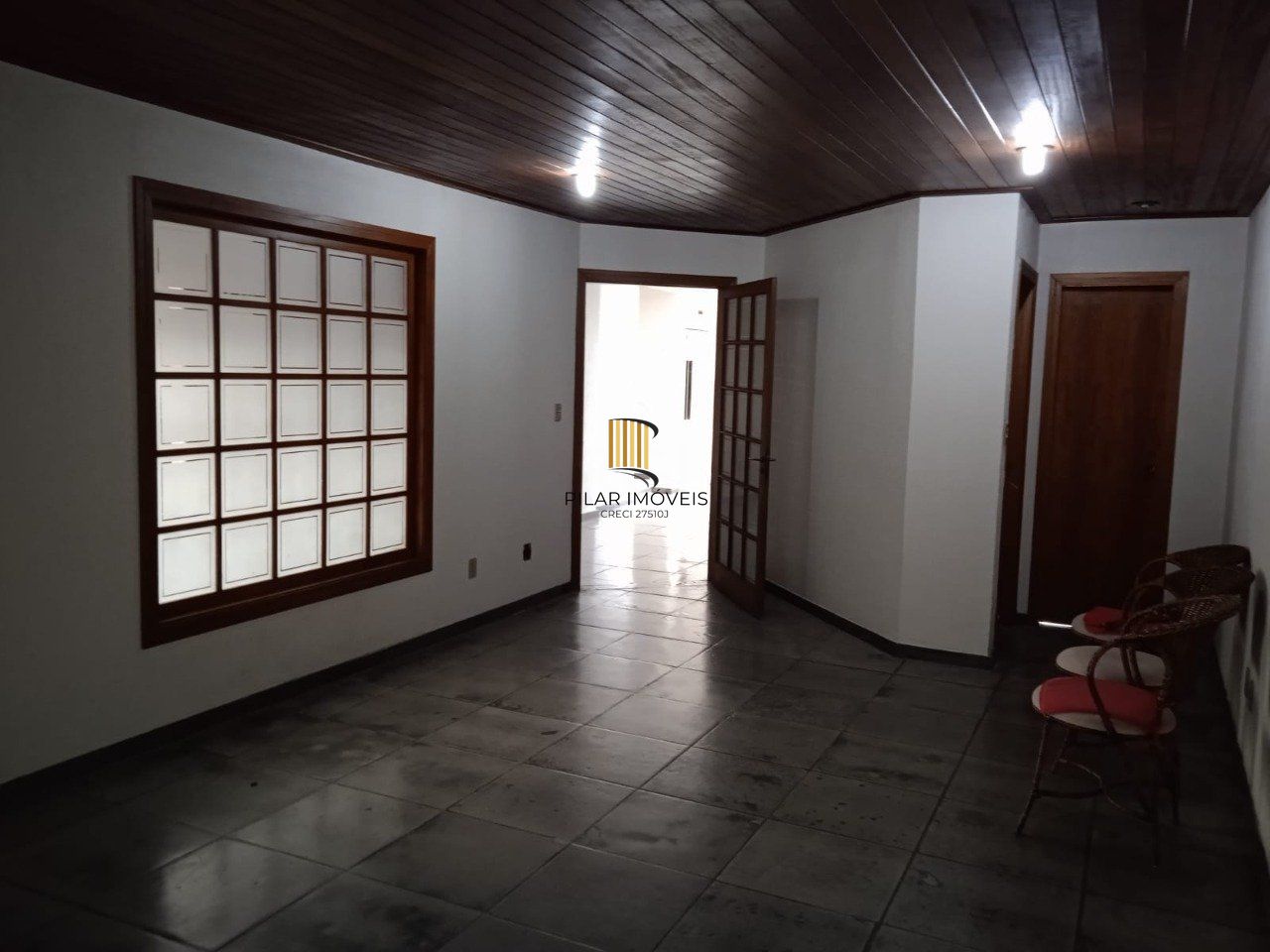 Apartamento com 128.25m², 3 dormitórios, sendo 2 suites, 1 vaga, Petrópolis,