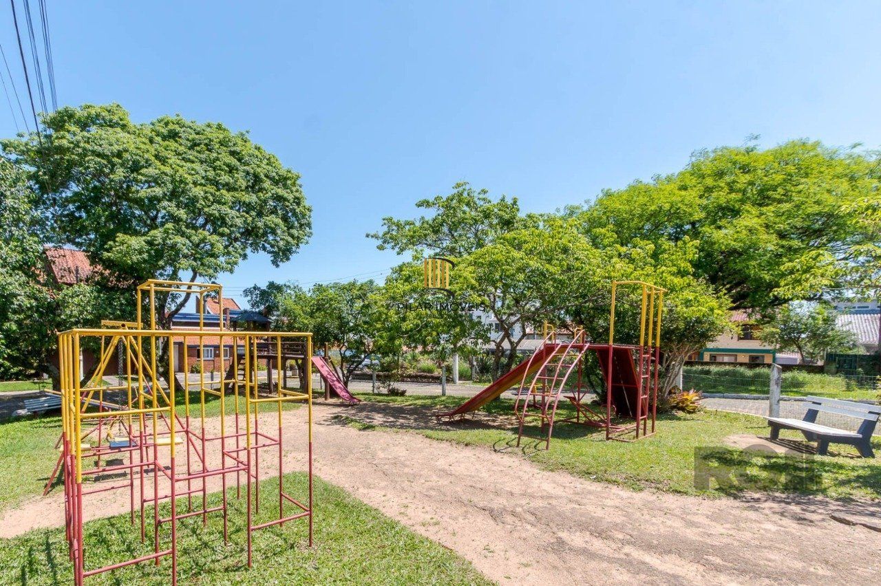CASA 3 QUARTOS - ESPÍRITO SANTO - PORTO ALEGRE - RS