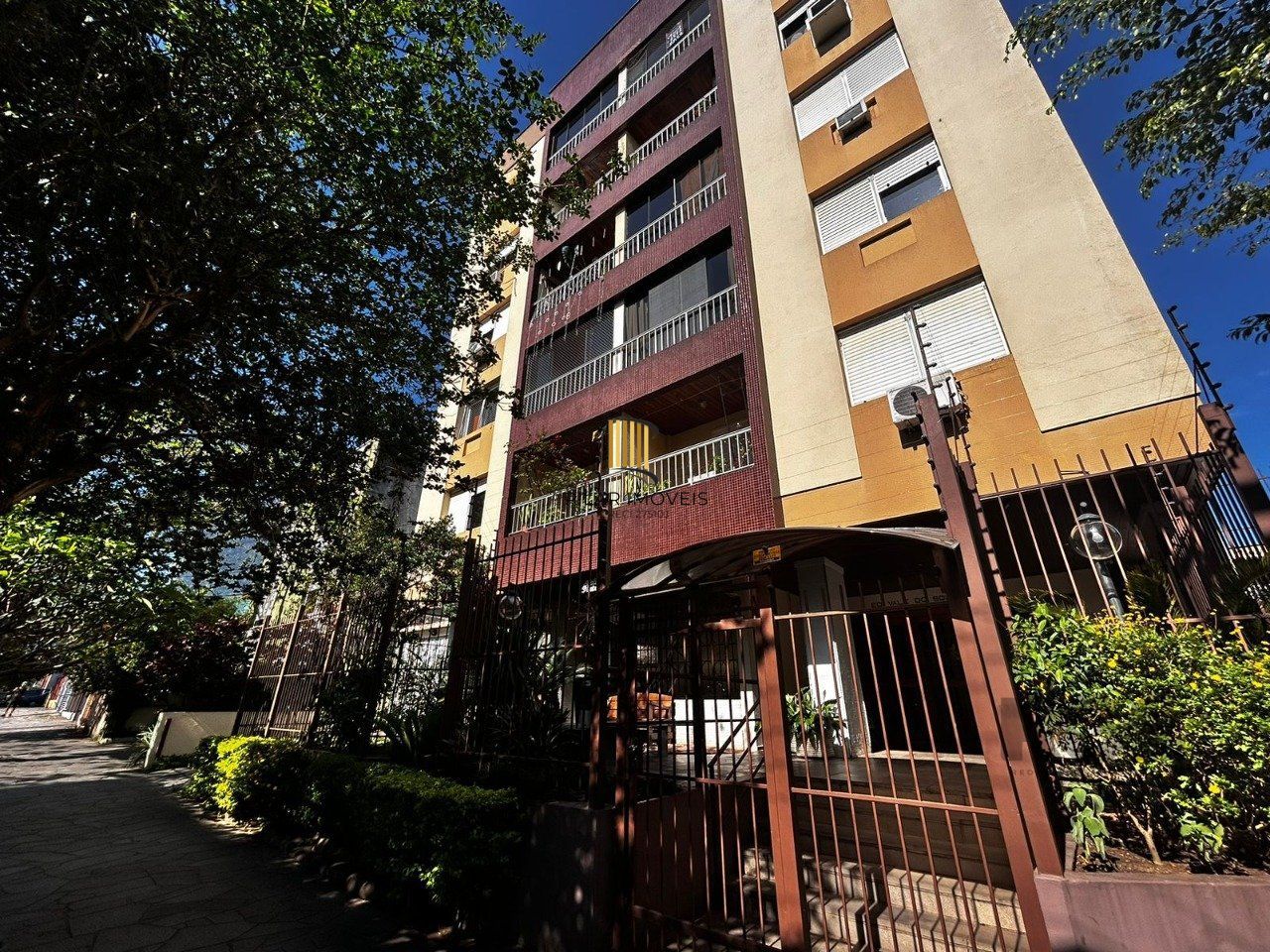 Apartamento com 2 quartos, vaga de garagem coberta - 84,71m² no bairro Menino Deus, Porto Alegre/RS