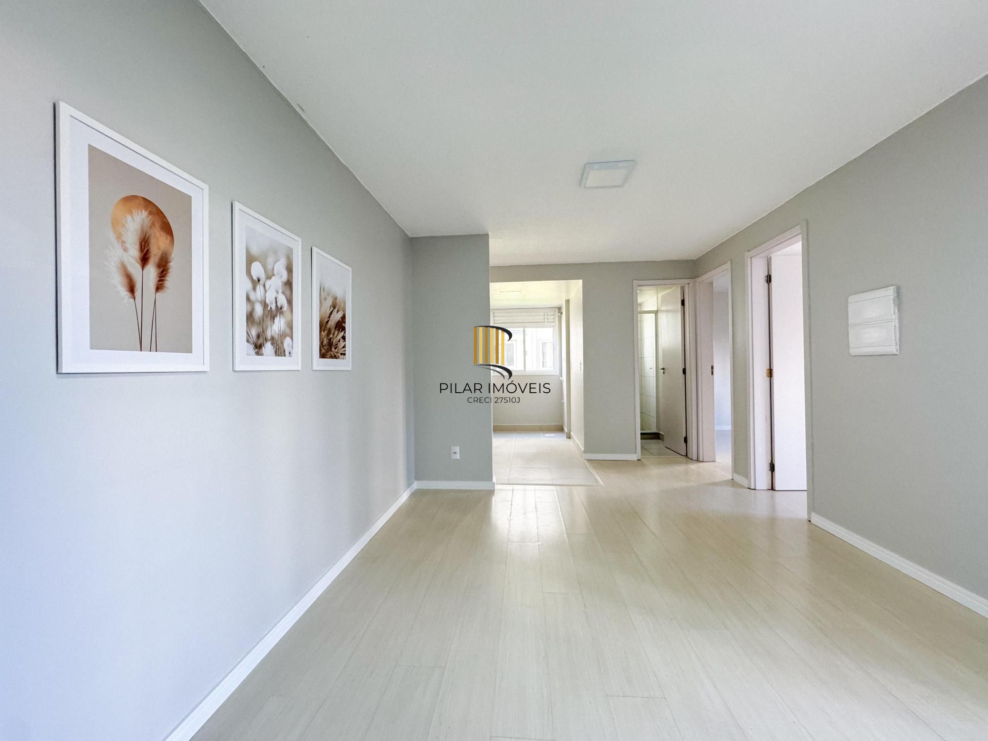 Apartamento com 02 quartos e 01 vaga escriturada no Bairro Lomba do Pinheiro