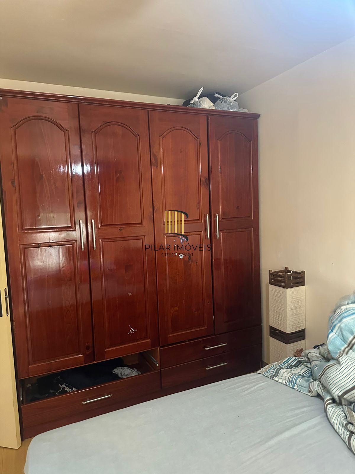 Apartamento com 02 quartos no Bairro Humaitá