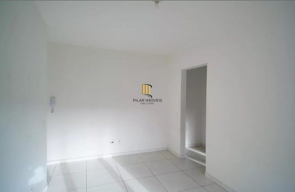 Apartamento com 01 Quarto e 01 Vaga escriturada no Bairro Jardim do Salso