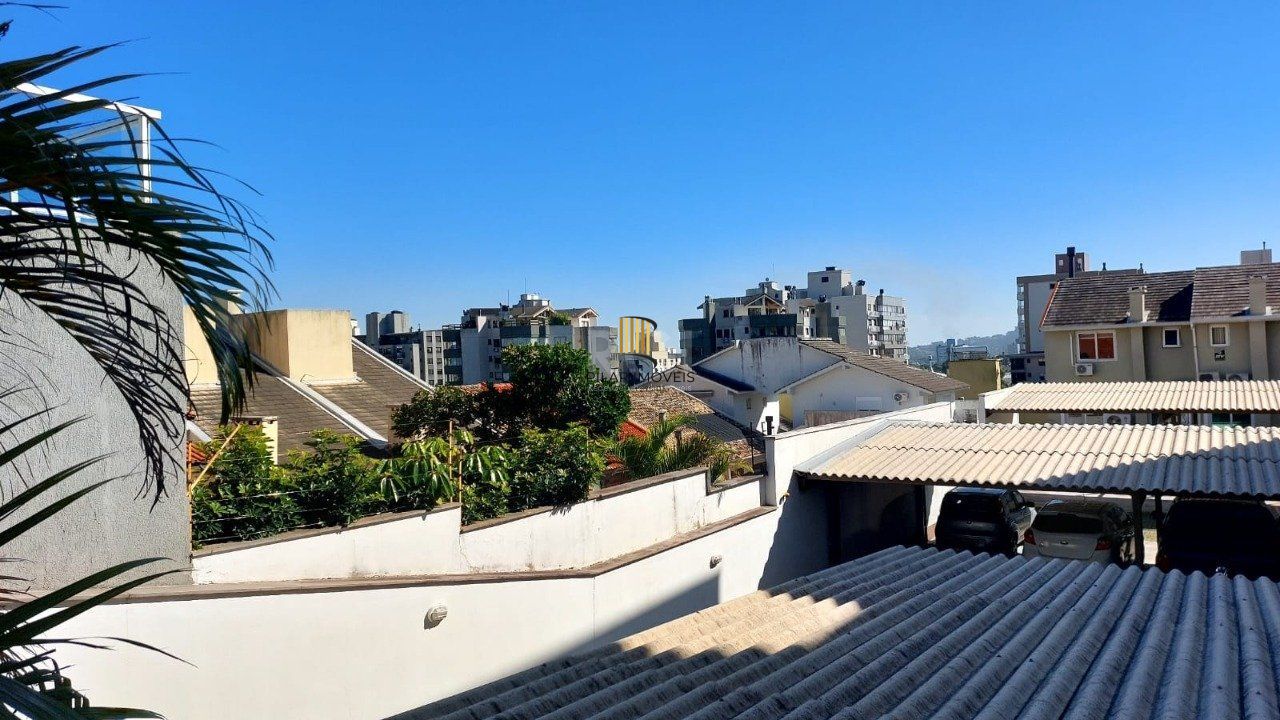 Apartamento de74,39m² de área privativa,  02 dormitórios,  1 suíte, 1 banheiro social e 1 vaga coberta.