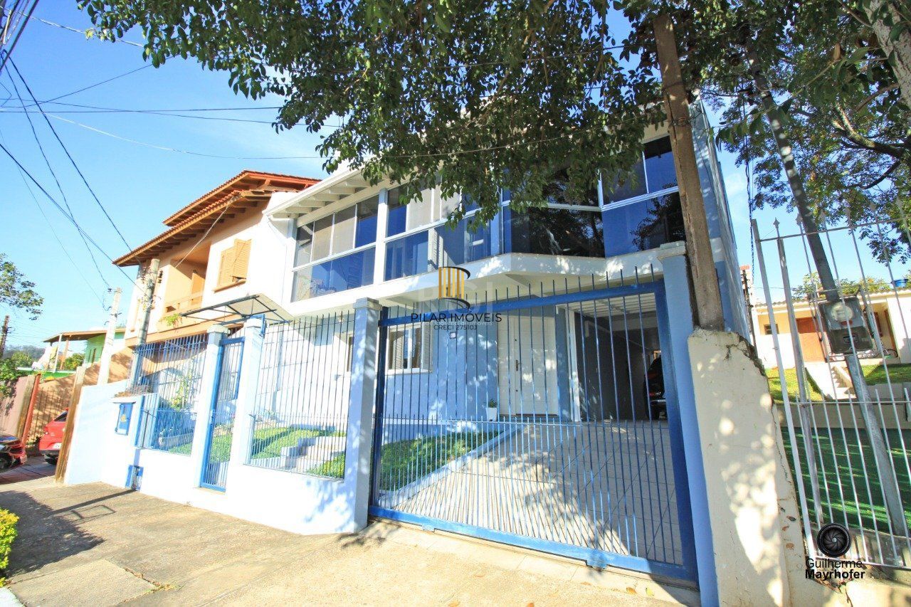 Casa para Venda - 328.5m², 3 dormitórios, sendo 1 suites, 3 vagas - Cavalhada, Porto Alegre