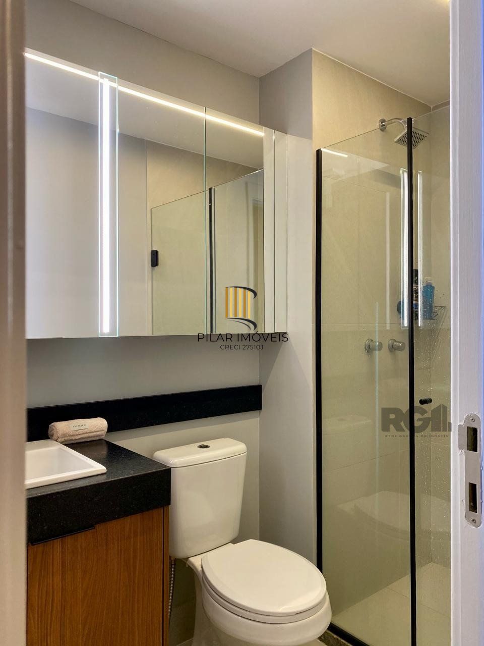 Apartamento 2 dormitórios no bairro Azenha