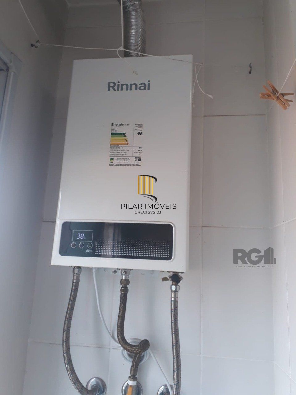 APARTAMENTO DE 2 DORMITÓRIOS E VAGA ESCRITURADA EM CONDOMÍNIO COM INFRA COMPLETA.