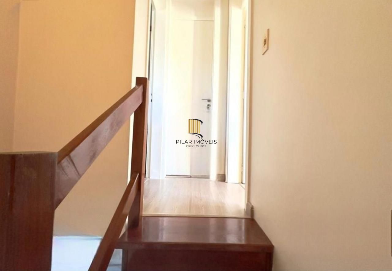 Casa em condominio , 2 dorm, 1 vaga, bairro Sarandi, condomínio Acapulco.