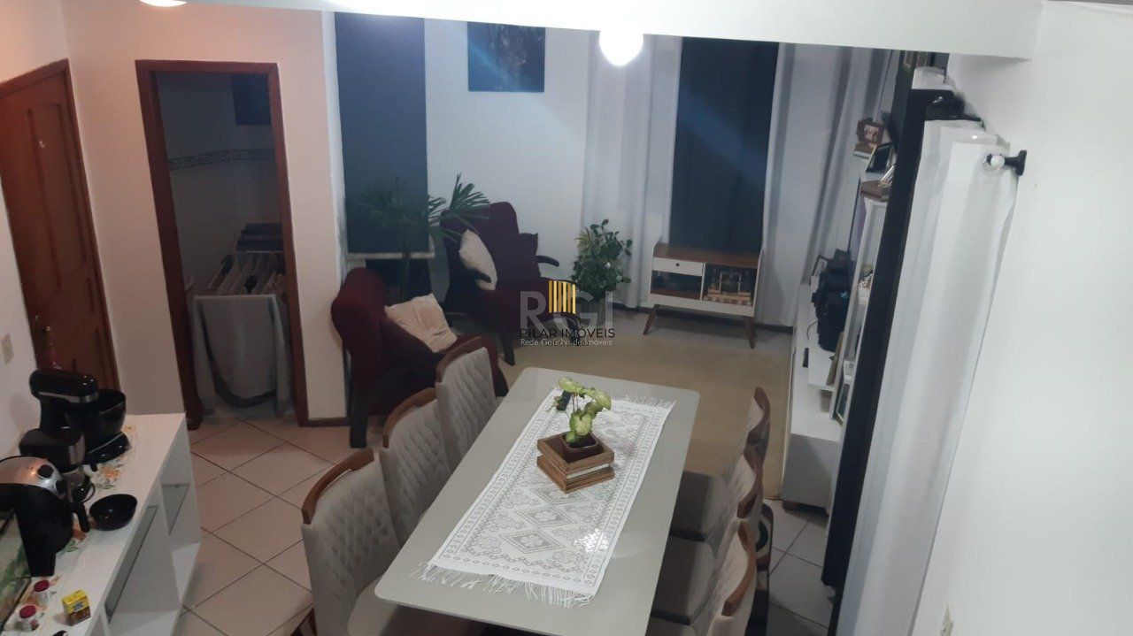 Casa em condomínio com 168,03m² com 3 dormitórios, 1 suíte, vagas de garagem, no bairro Serraria