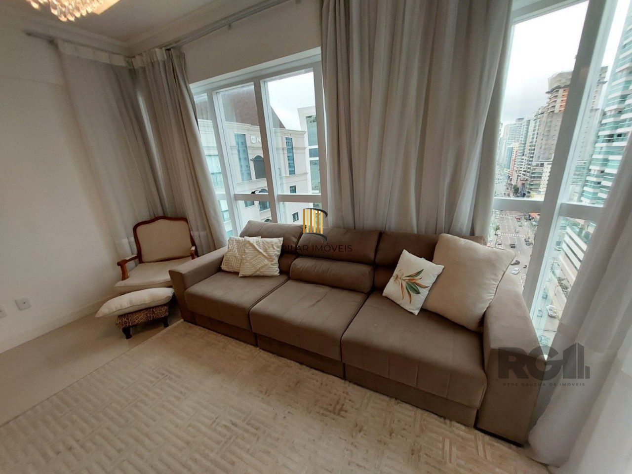 APARTAMENTO 3 SUITES - ANDAR ALTO - VISTA PARA O MAR - MEIA  PRAIA - ITAPEMA - SC
