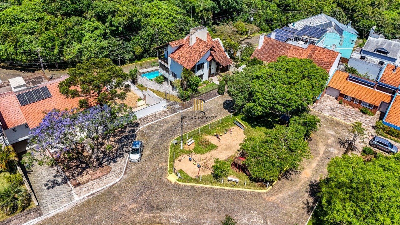 CASA 3 QUARTOS - ESPÍRITO SANTO - PORTO ALEGRE - RS