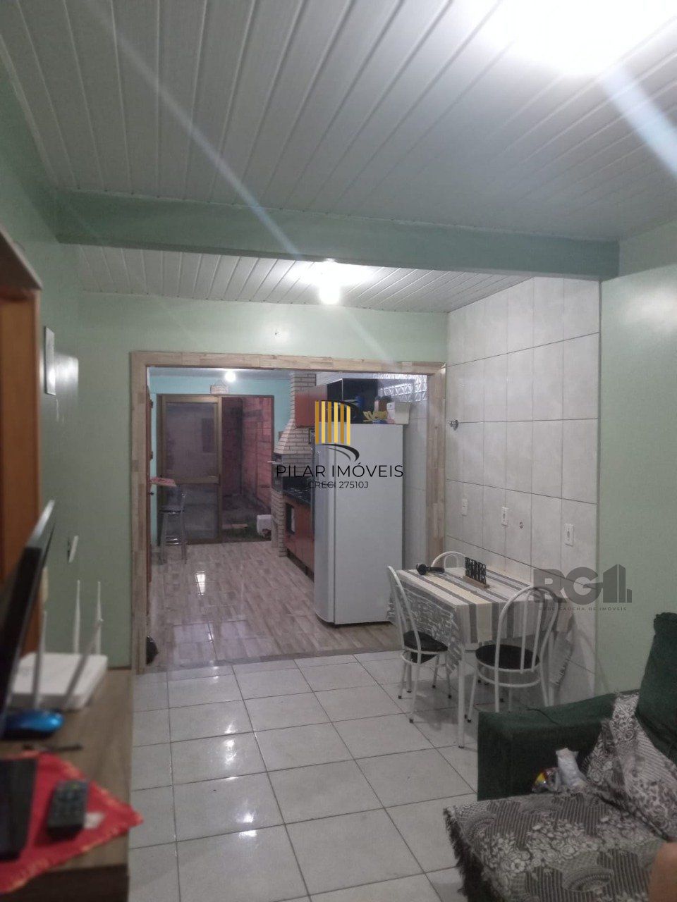 Casa com 2 quartos, 2 vagas de garagem, no bairro Fortuna, Sapucaia do Sul/RS
