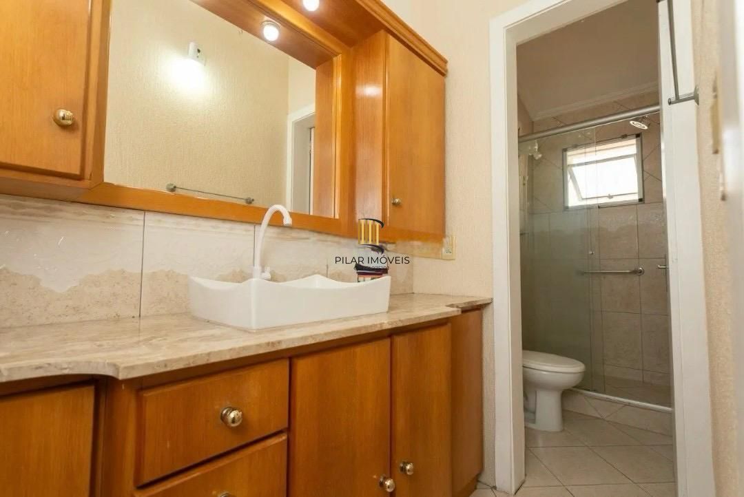 Casa em Condomínio com 03 quarto e 01 Vaga no Bairro Humaitá