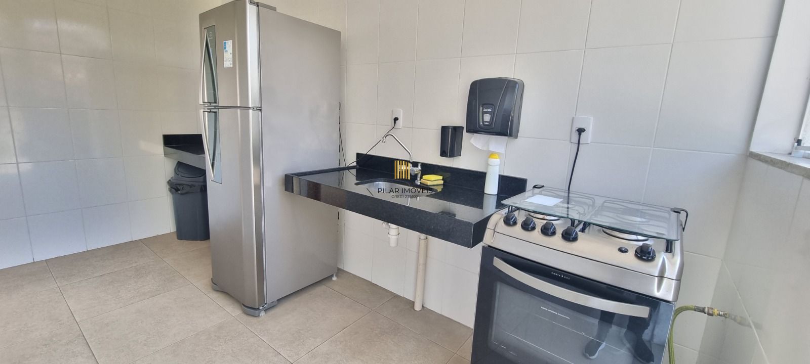Apartamento 2 dormitórios, 1 vaga, semimobiliado - Cavalhada Porto Alegre RS