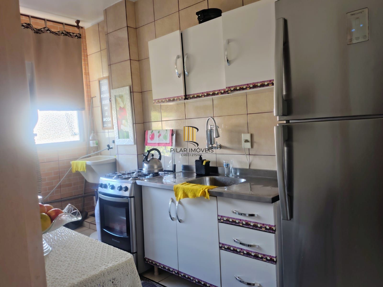 Apartamento de 2 dormitórios , portaria , salão de festas com churrsaqueira !